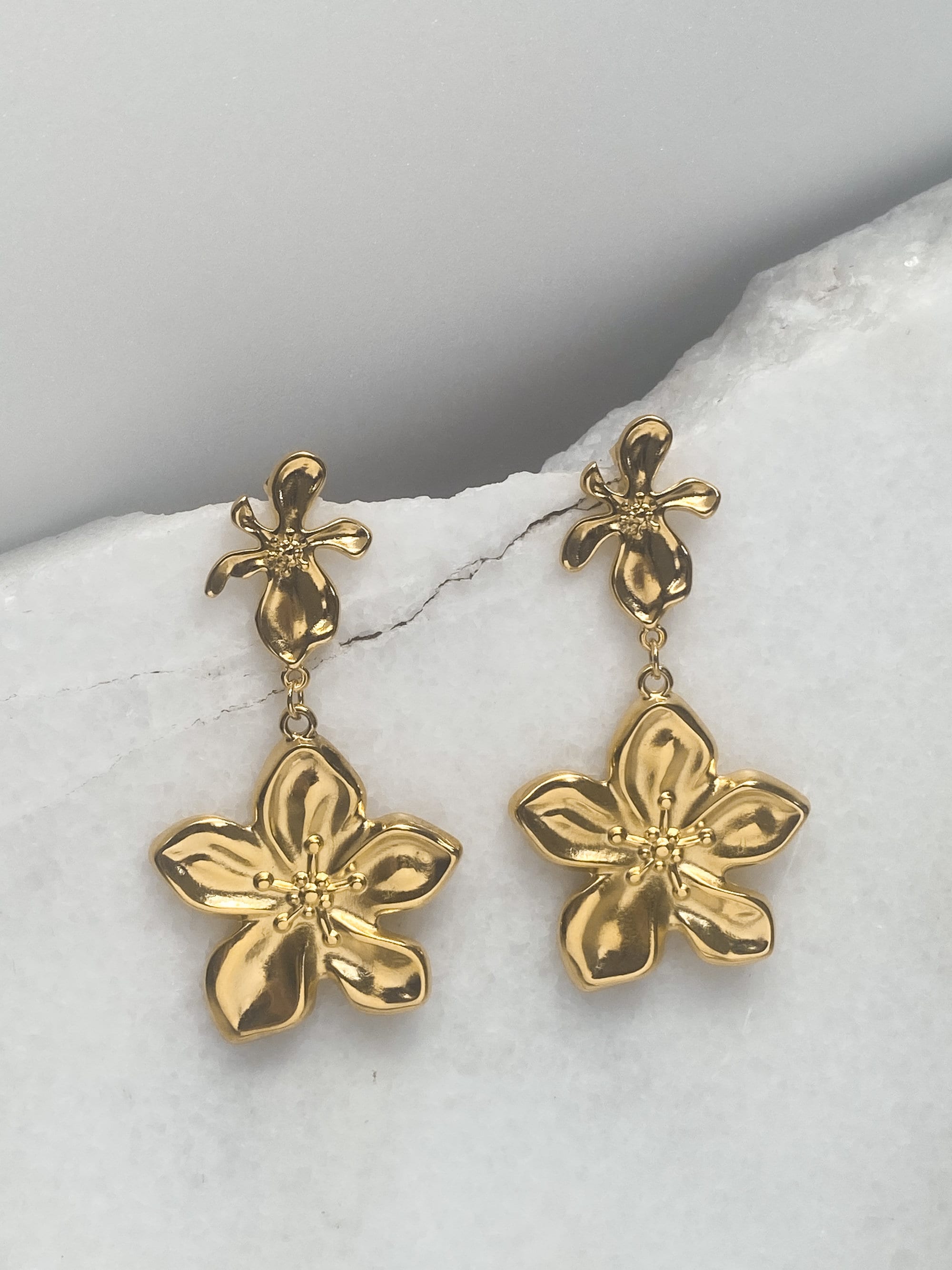 Oversize flower earrings, Statement drop earrings, Y2k aesthetic 90s jewelry, Handmade goldplated flower studs, Birthday gift for her,JASMIN