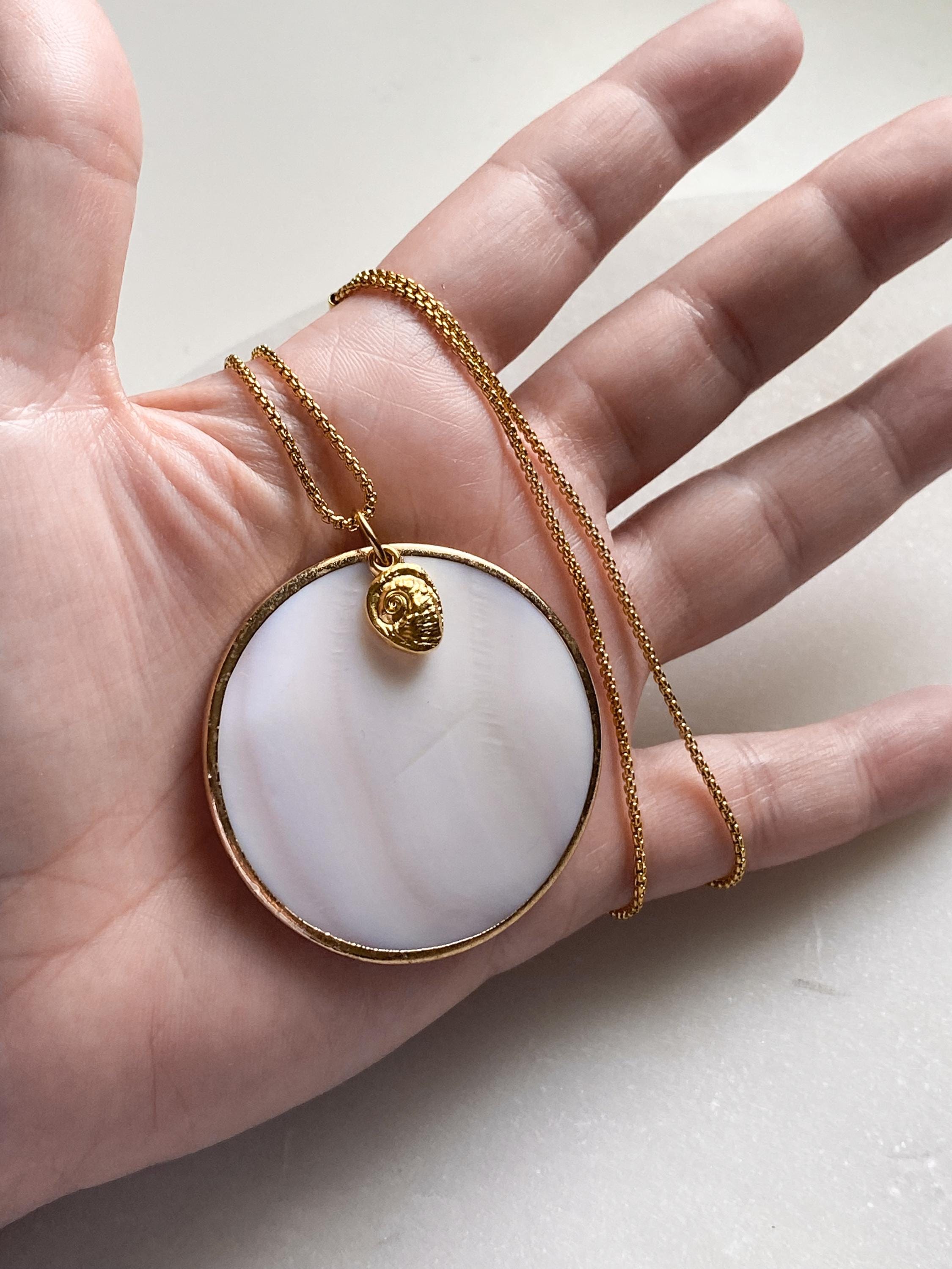 Long gold Chain Necklace with Shell round pendant, Chunky coin Pendant Necklace, Siren and Mermaid Summer Necklace, Gift for Her, SEDNA