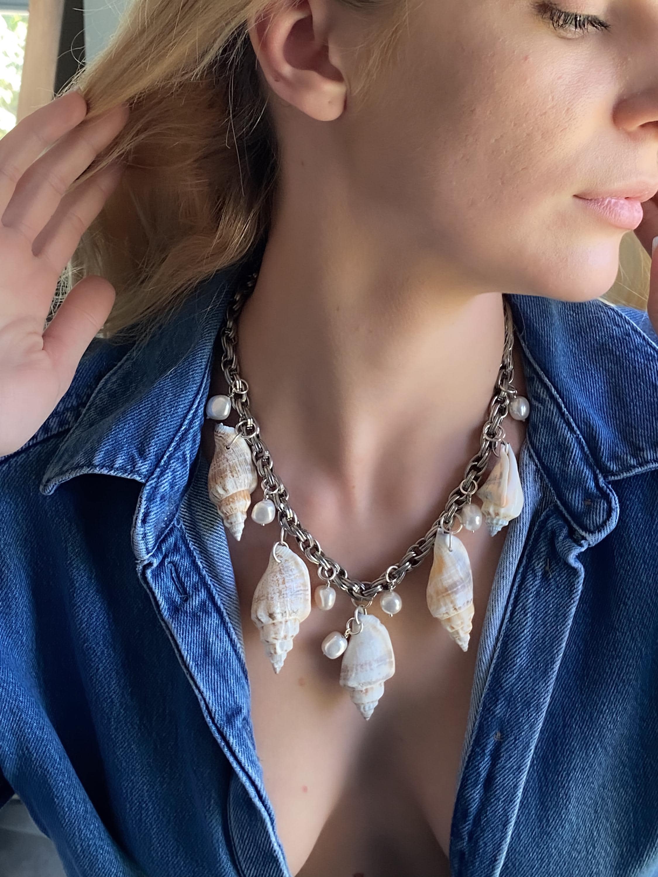 Natural shell Chunky Necklace, Silver Chain necklace with sea shell charms, Extravagant mermaid necklace, Summer Jewelry, Her Gift, THALASSA