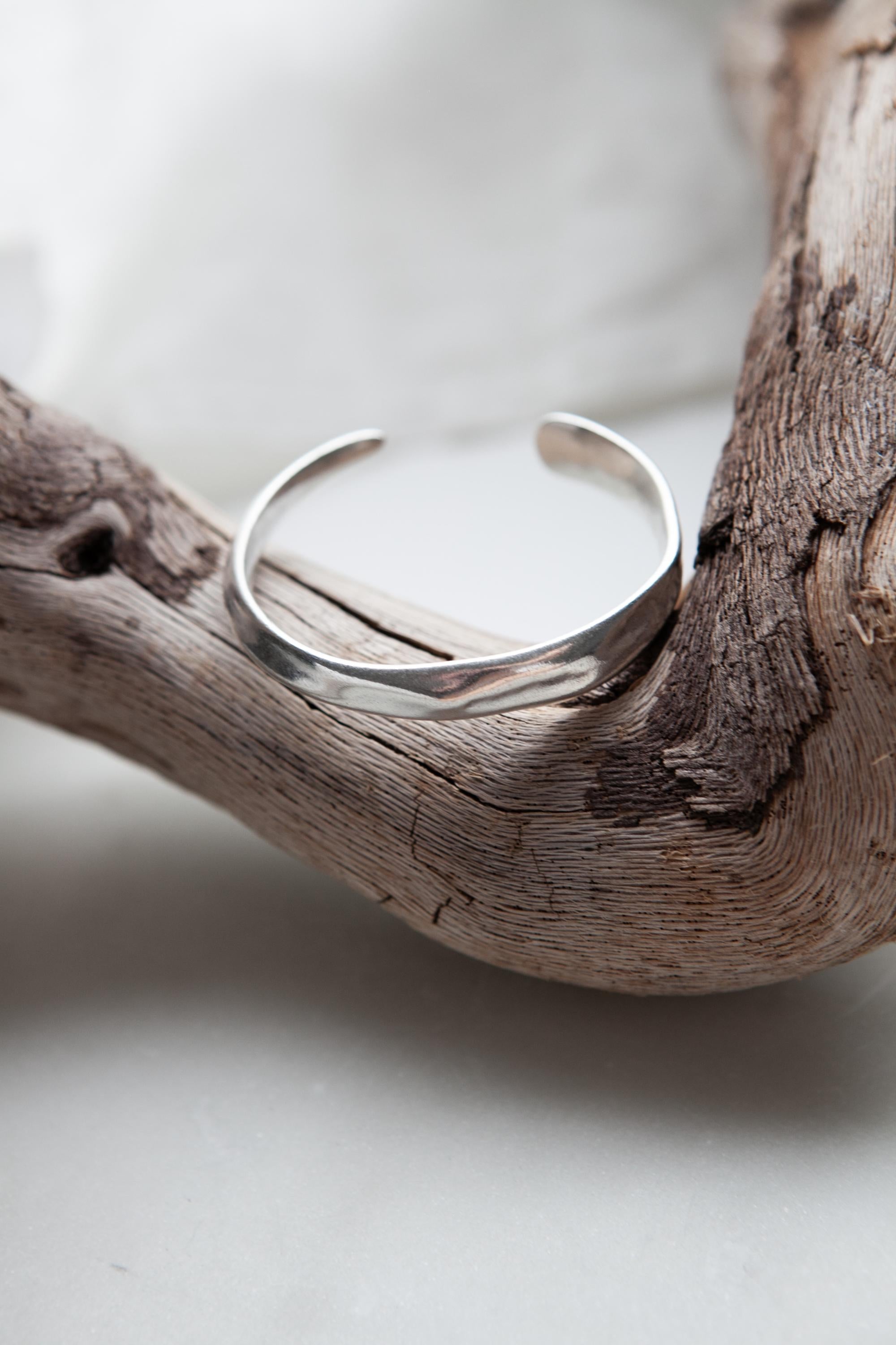 Thick unisex Silver Bracelet, Chunky bold bracelet, Minimal Bangle Cuff bracelet, Statement Organic jewelry, Unisex Gift, OLIVIA