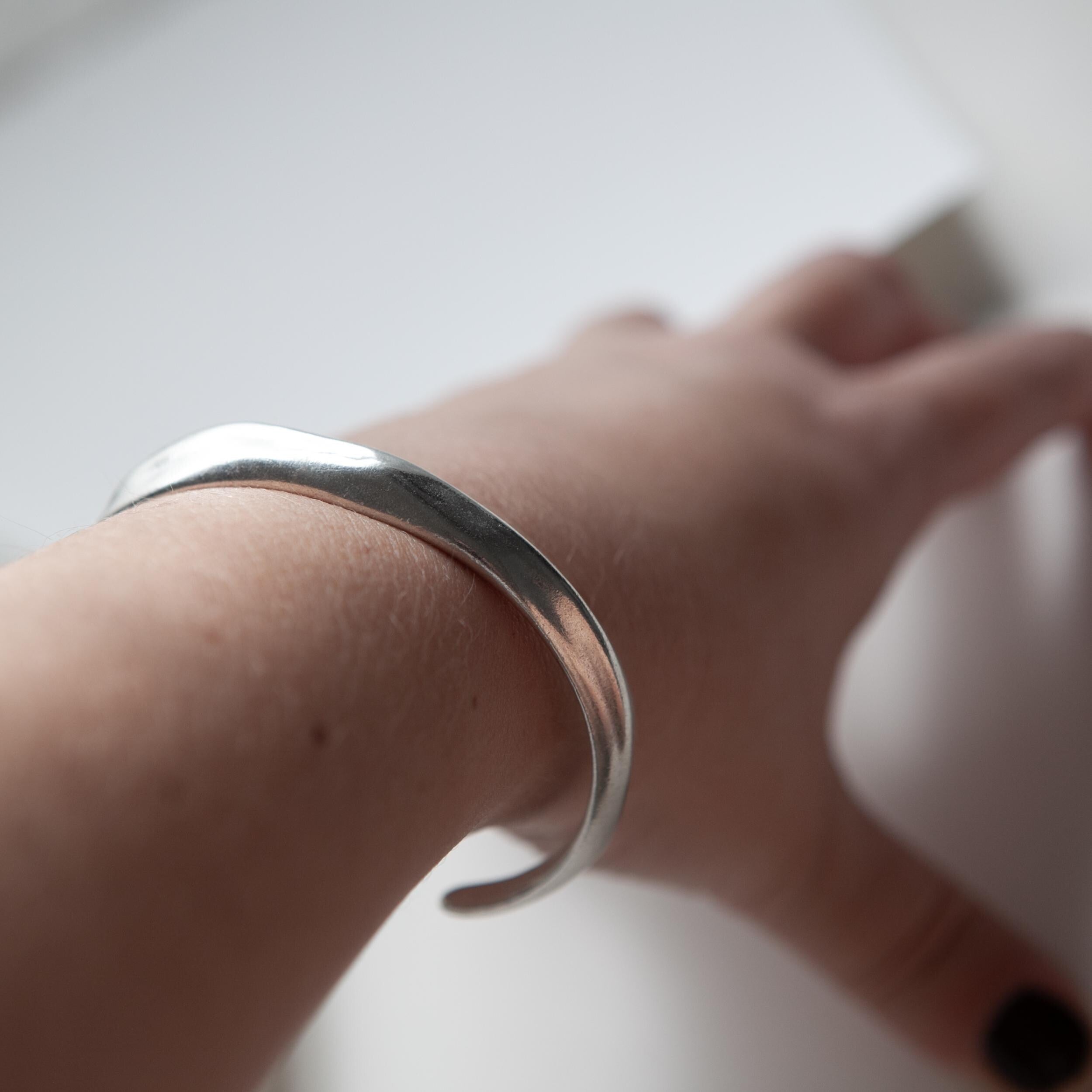 Thick unisex Silver Bracelet, Chunky bold bracelet, Minimal Bangle Cuff bracelet, Statement Organic jewelry, Unisex Gift, OLIVIA
