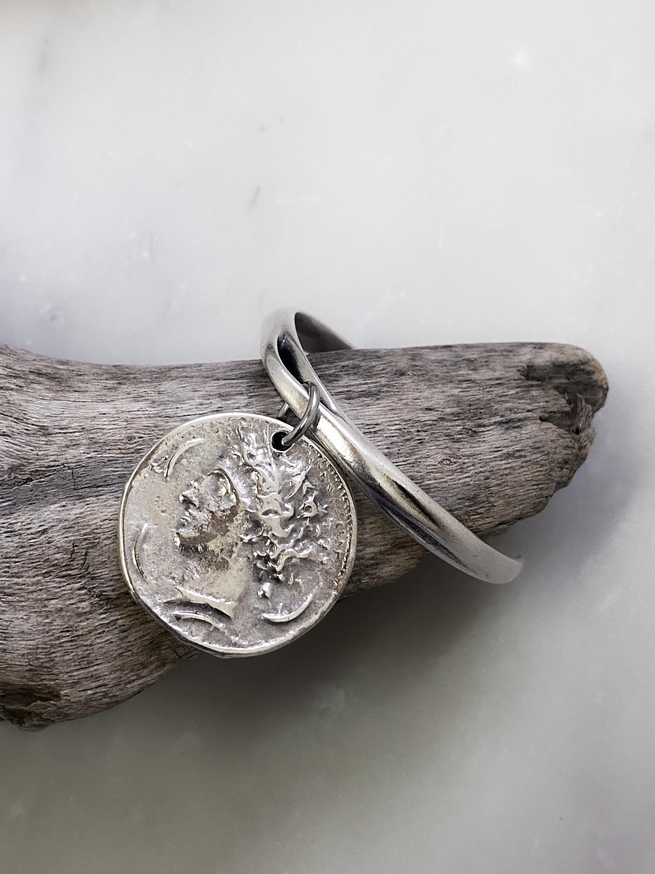 ARTEMIS Chunky Coin bracelet