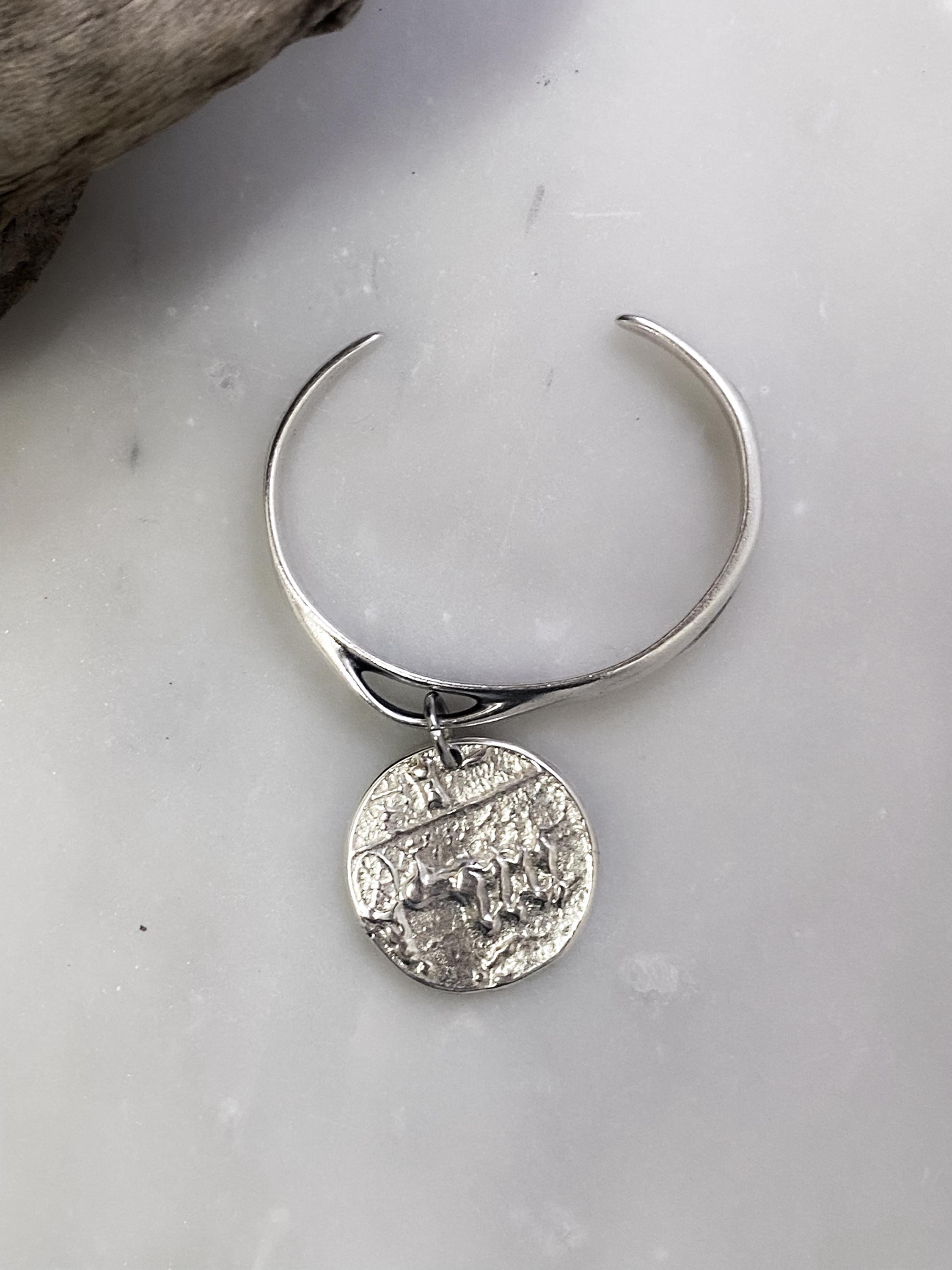 ARTEMIS Chunky Coin bracelet