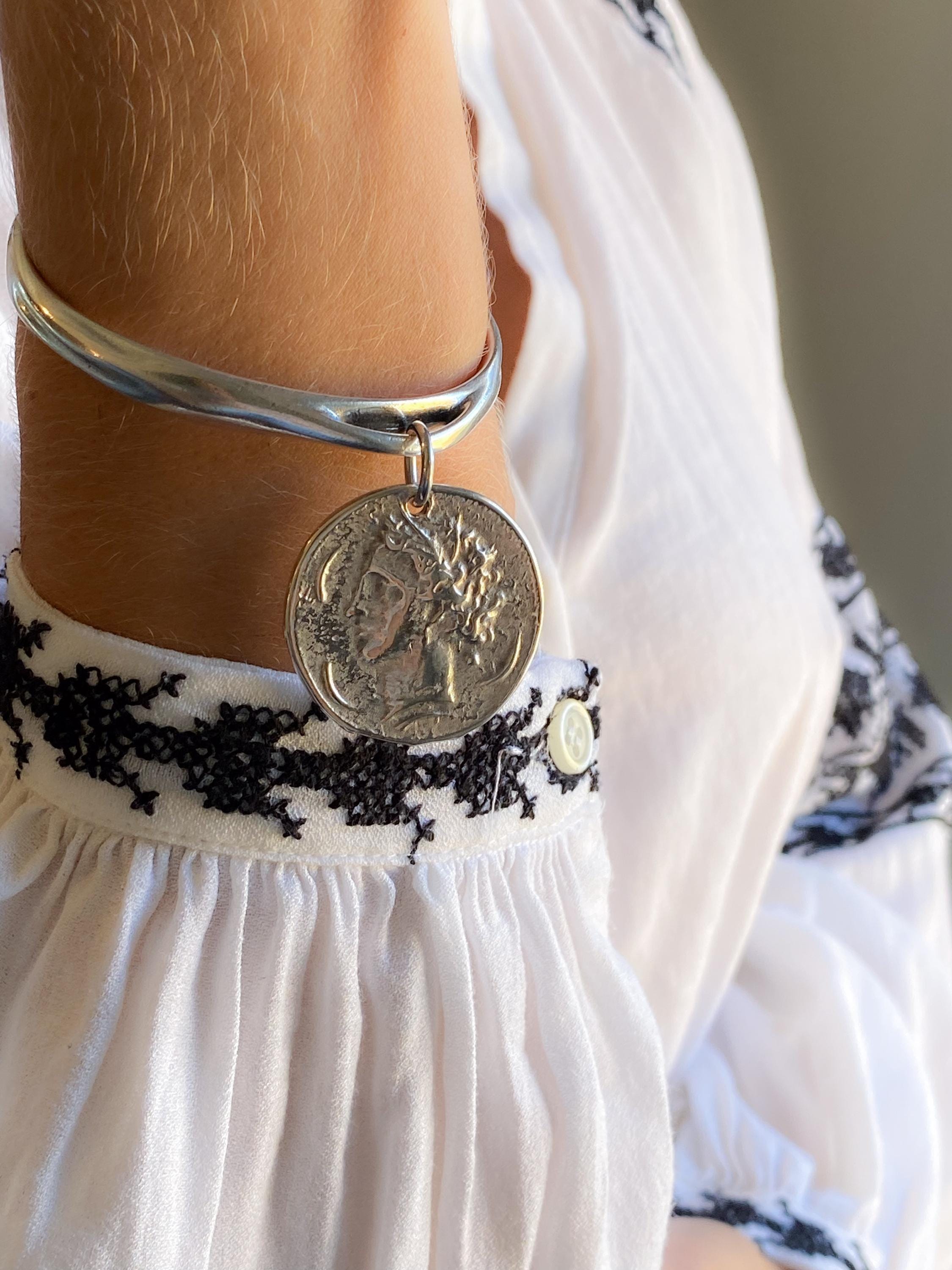 ARTEMIS Chunky Coin bracelet