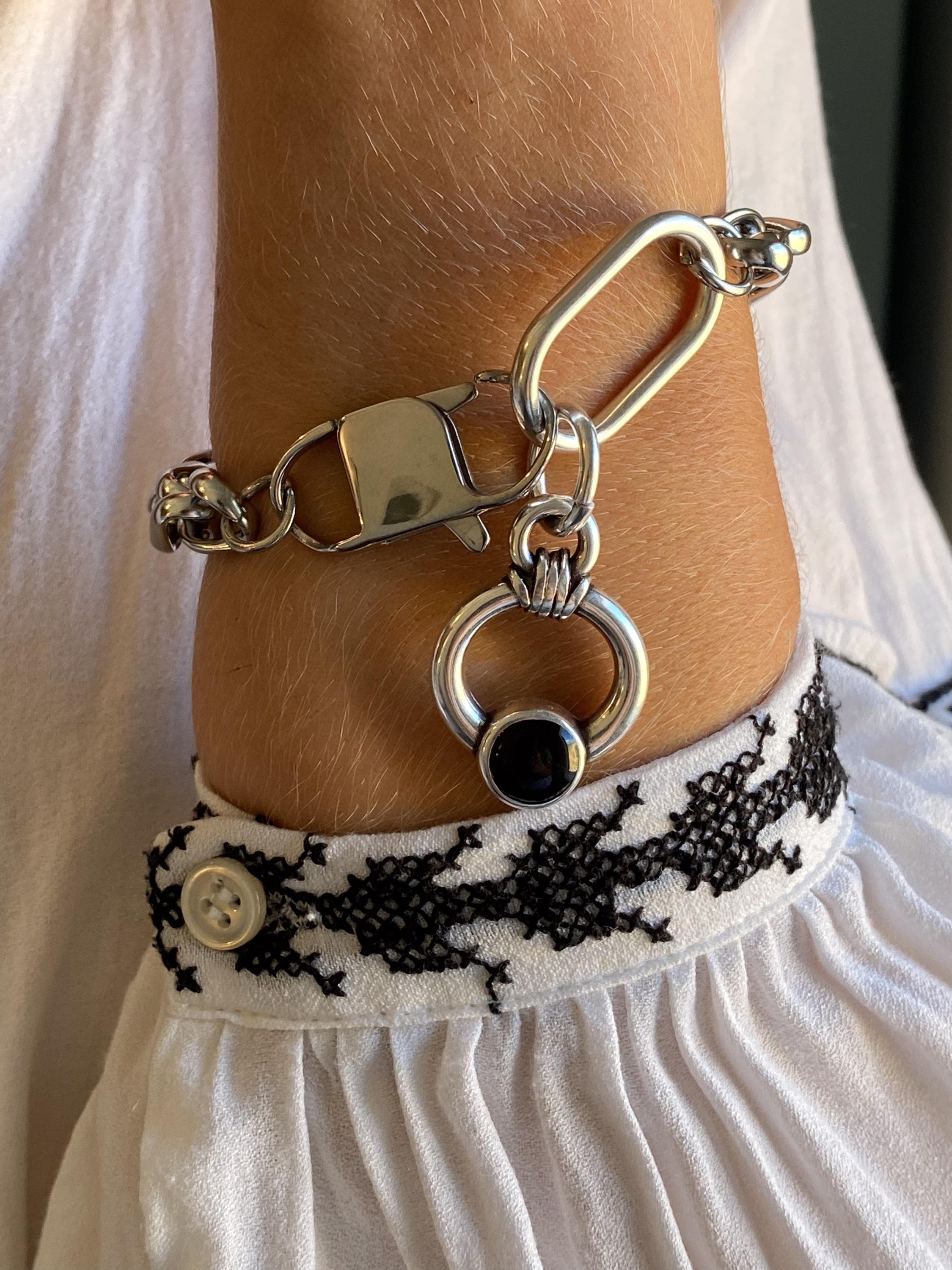 KASSANDRA Chunky Chain Bracelet