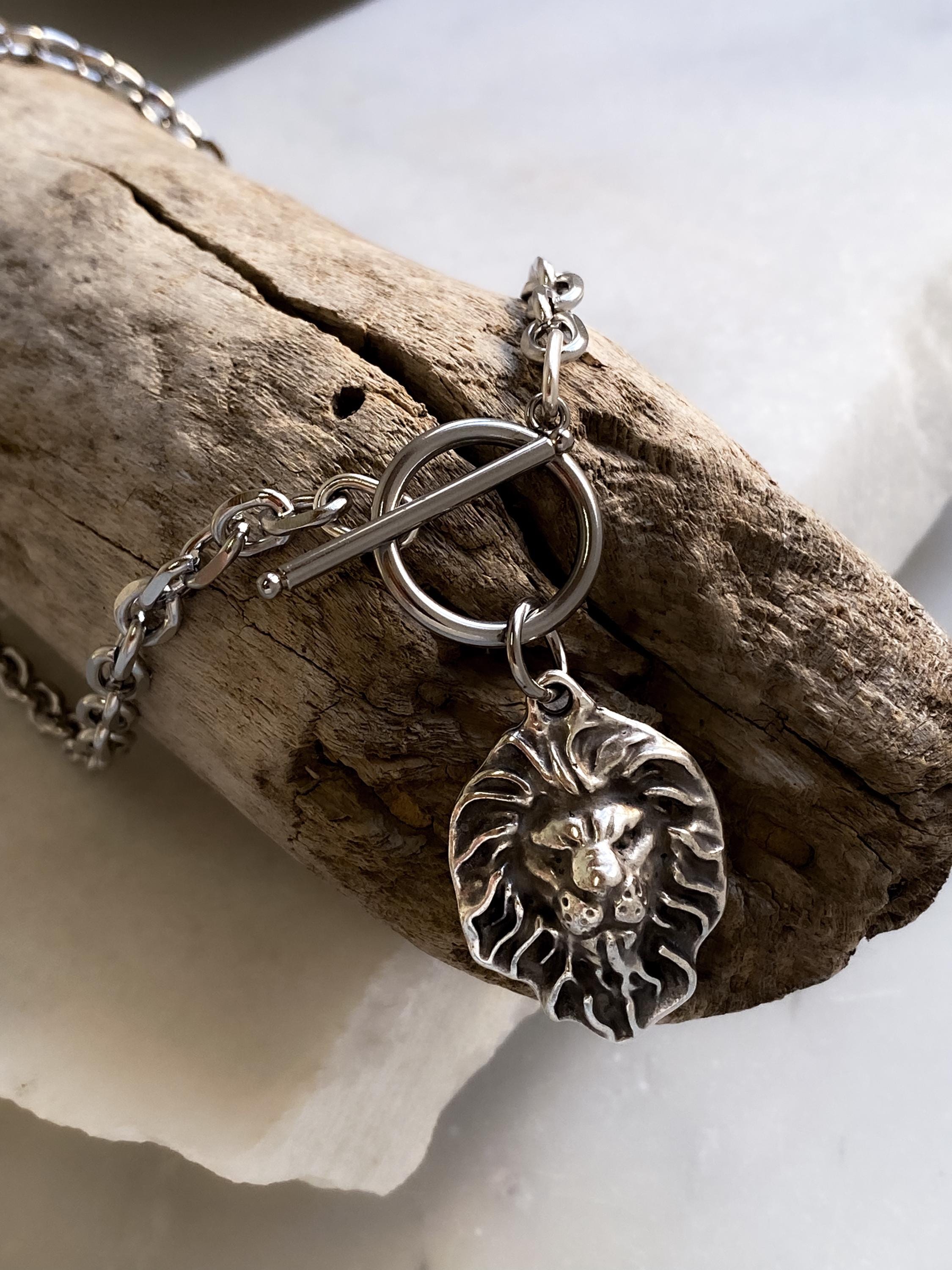 Women's Silver Chain Necklace with Lion Head Pendant, Toggle clasp Ancient Medallion, Vintage Style, Mother's Day Gift, LION