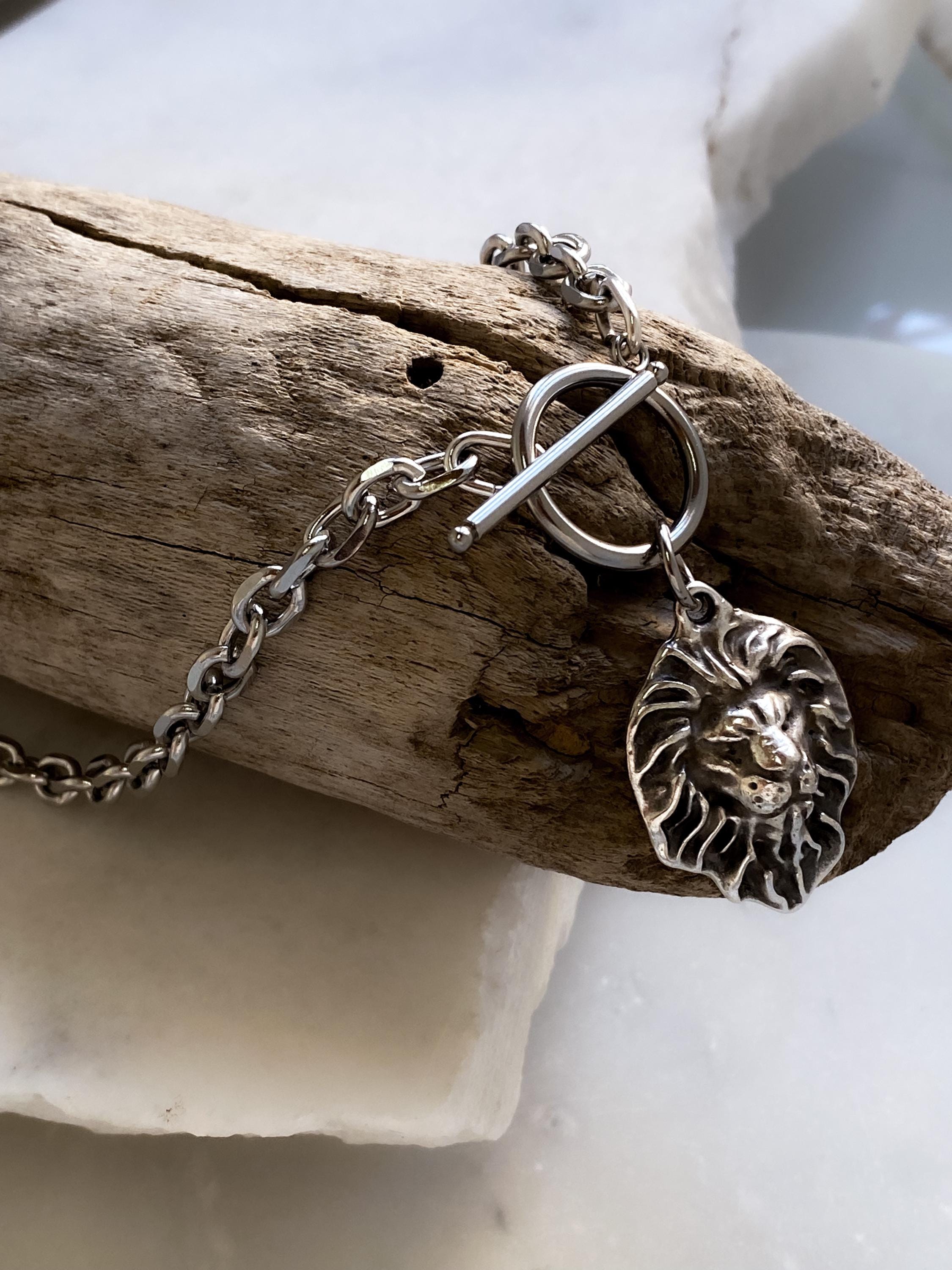 Women's Silver Chain Necklace with Lion Head Pendant, Toggle clasp Ancient Medallion, Vintage Style, Mother's Day Gift, LION