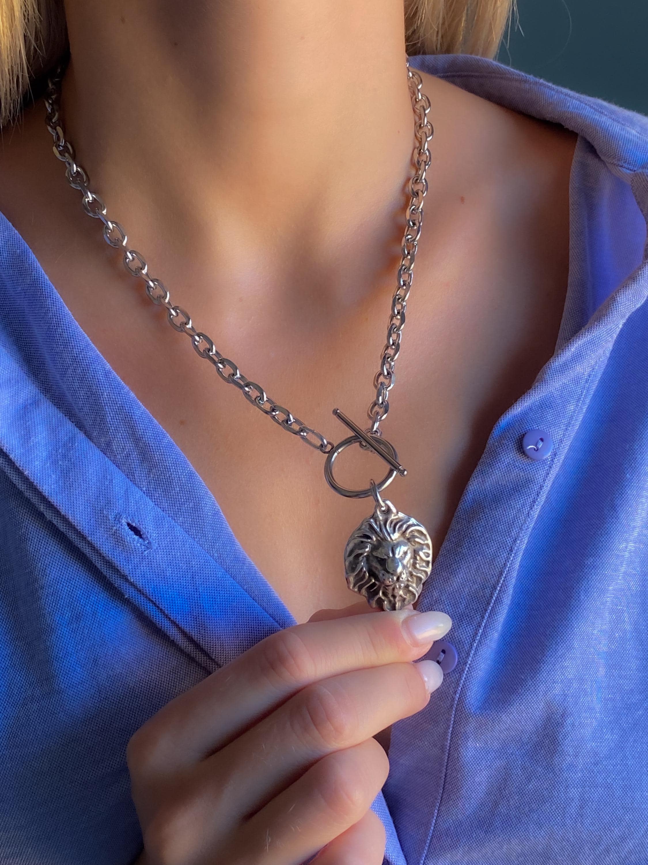 Women's Silver Chain Necklace with Lion Head Pendant, Toggle clasp Ancient Medallion, Vintage Style, Mother's Day Gift, LION