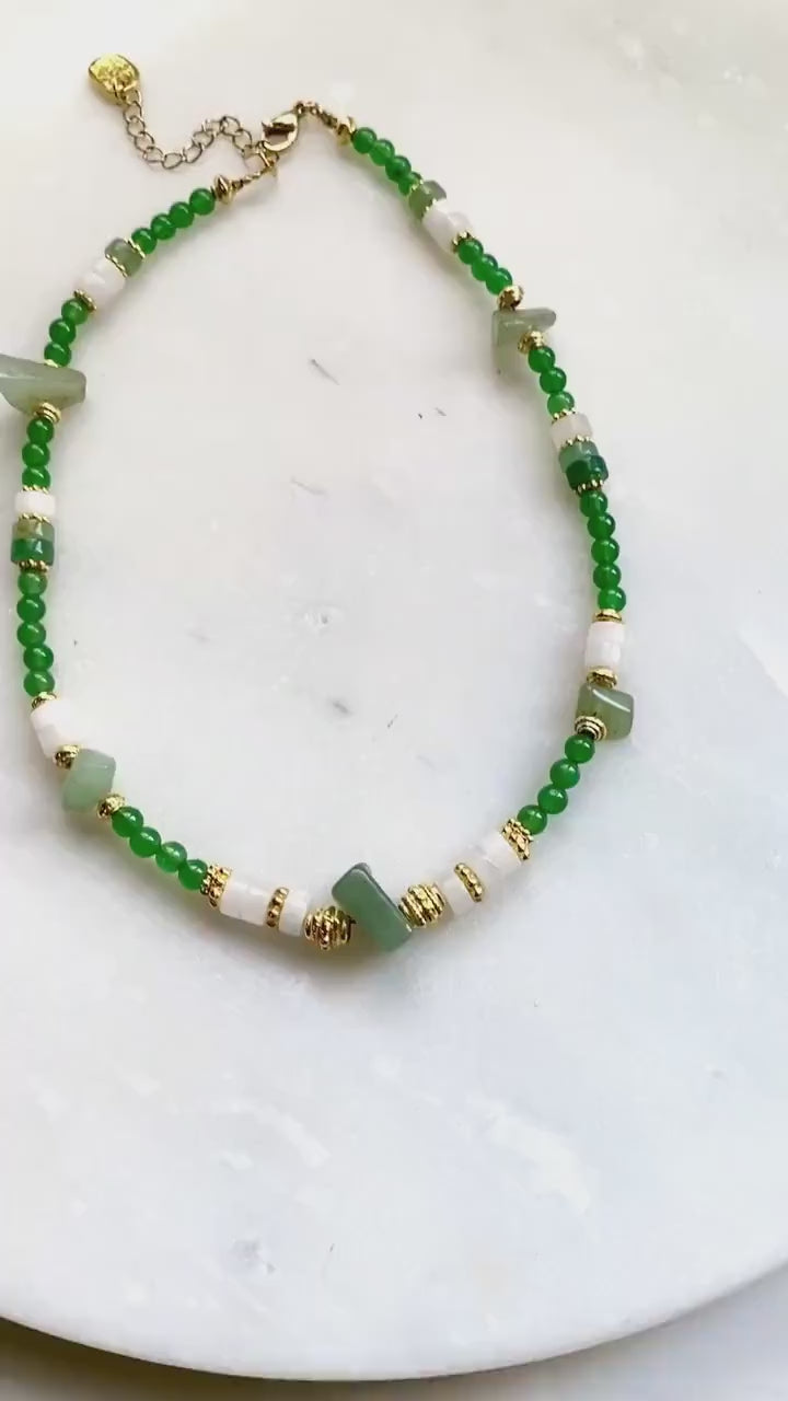 Green Aventurine Necklace White Quartz Heishi Necklace Statement Boho Necklace Surfer Choker Gold Green Necklace Gift for Mum