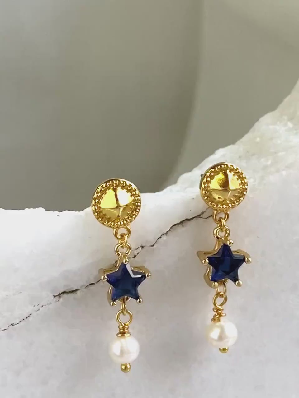 STAR dangle drop earrings