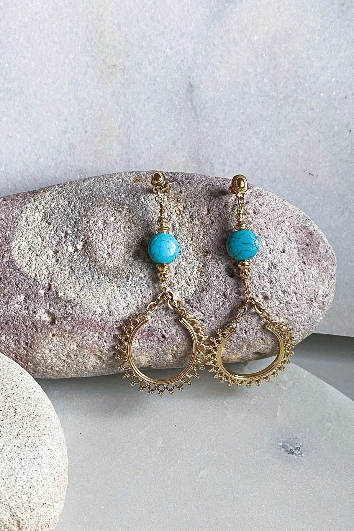 ÉRIS EARRINGS, gold-tone dangling earrings with turquoise round stones and ornate open teardrop charms