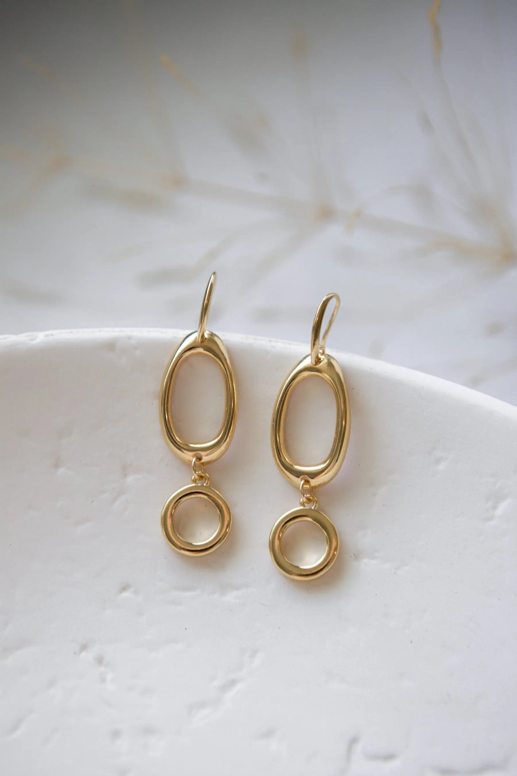 Classic Oval Earrings