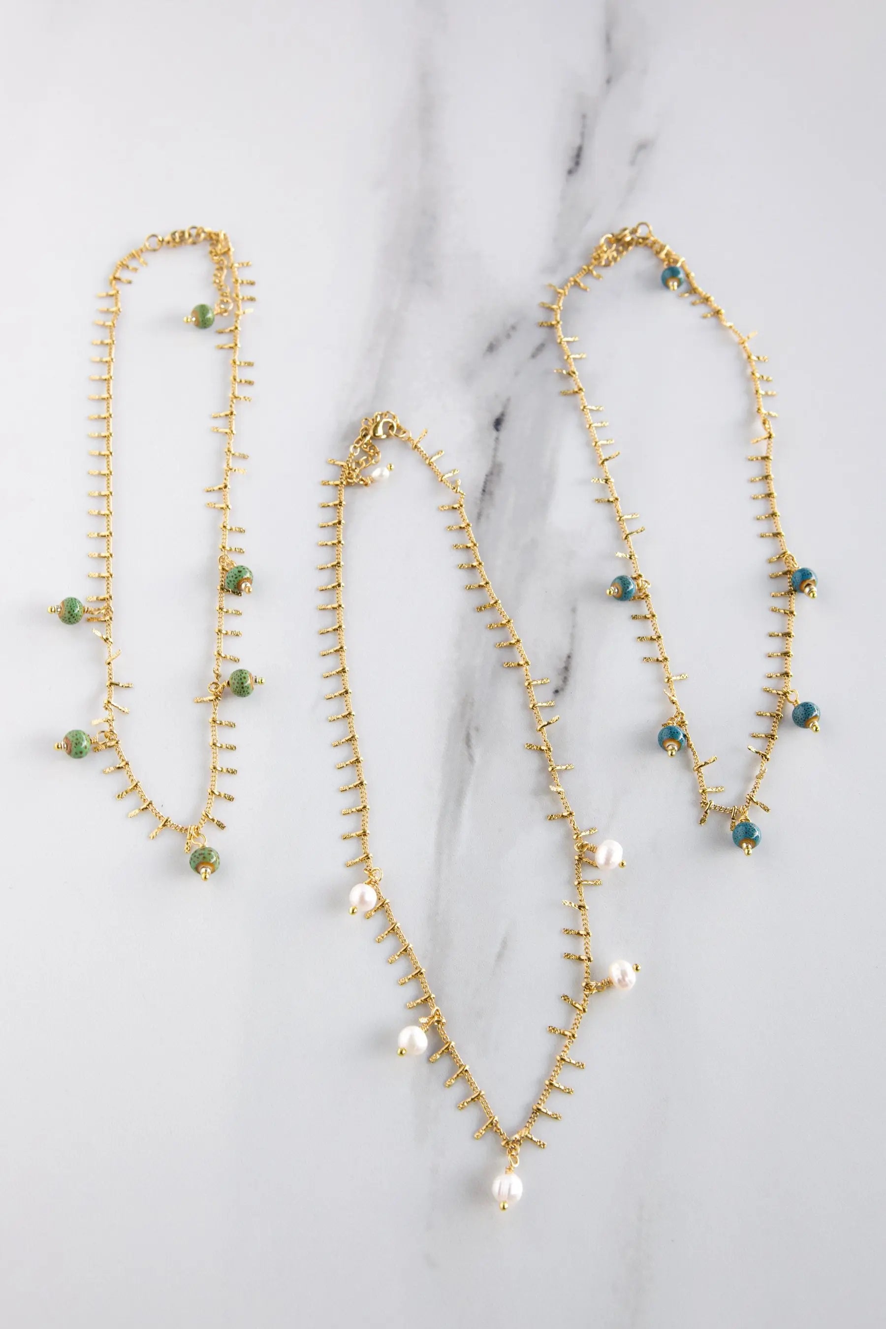 Dainty pearls necklace, Minimalist beads necklace, Pearls Rosario, ceramic beads necklace, collier femme