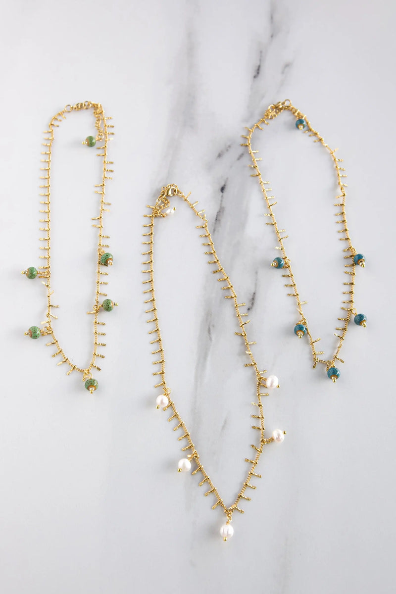 Dainty pearls necklace, Minimalist beads necklace, Pearls Rosario, ceramic beads necklace, collier femme