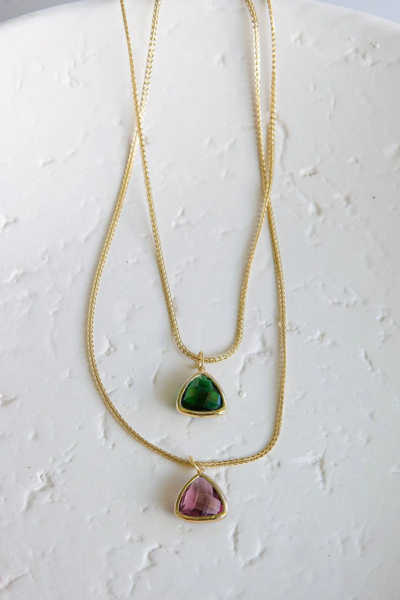Dainty gold Chain with crystal charm, Triangle purple crystal pendant necklace, Dreieck Halskette, Medallion Short Necklace