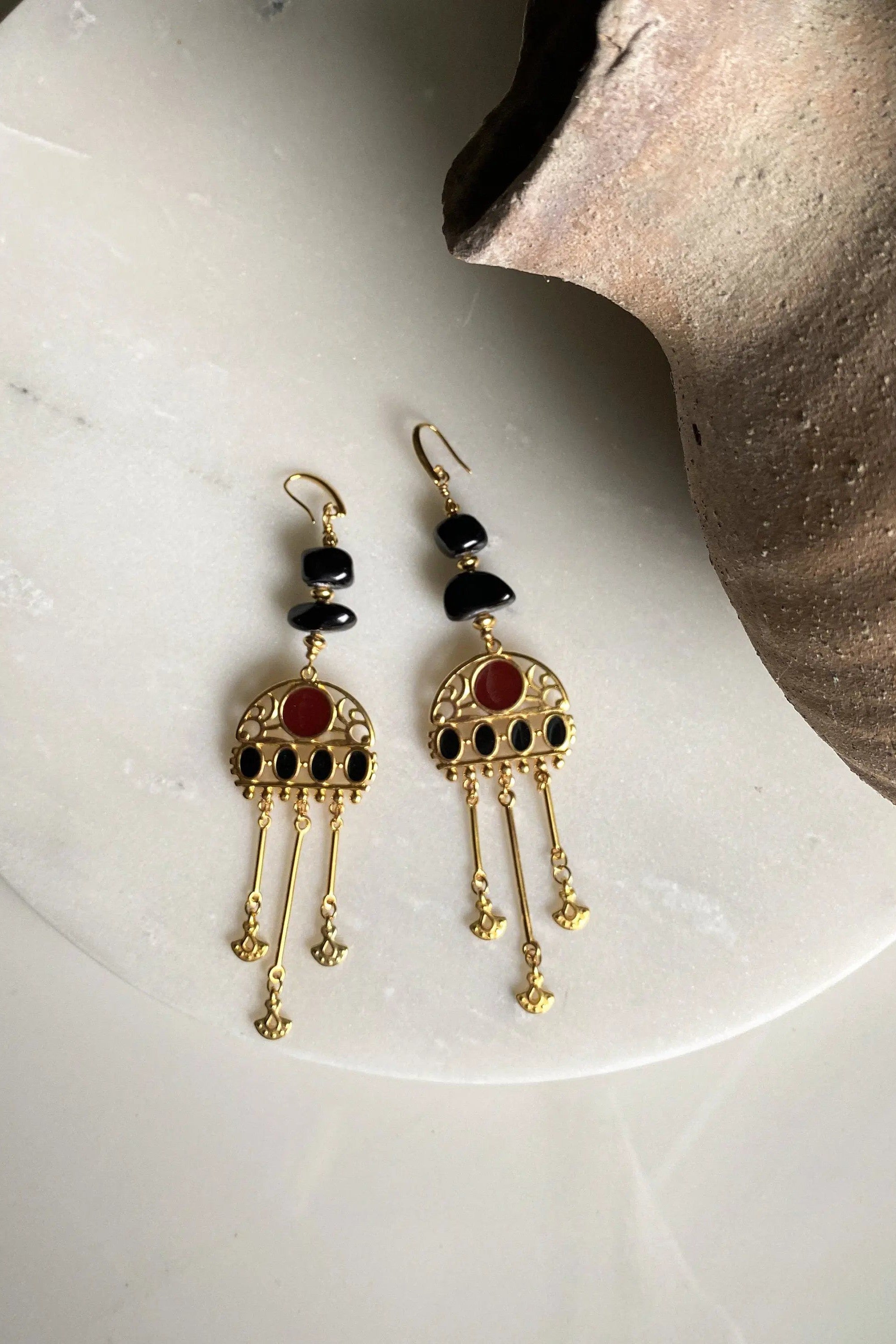 Tribal Boho Earrings, Bijoux Ethniques en or, Black Jade Earrings, Jade gemstone Jewelry, Bijoux Artisanaux grecs, Gold Statement Earrings