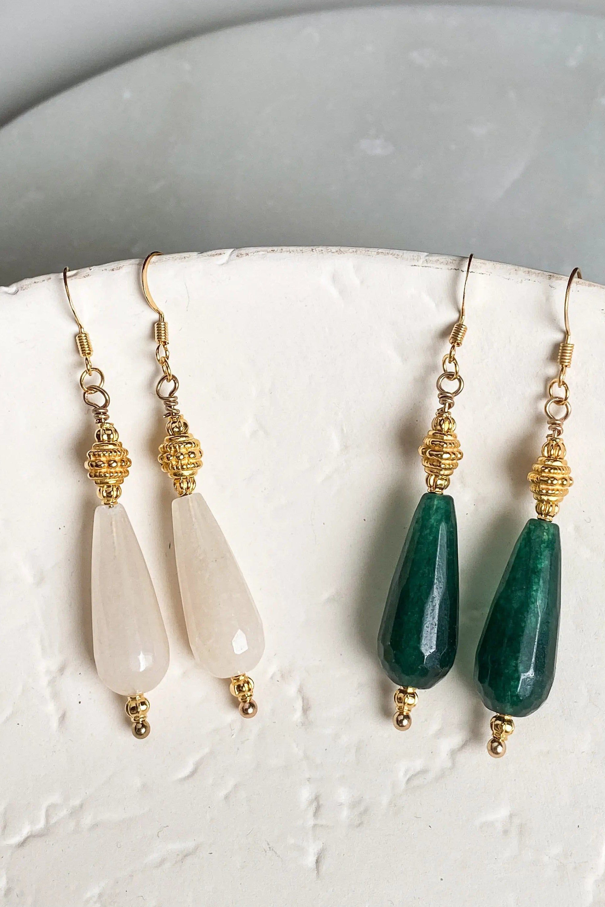 Cute Bridal earrings, White Jade Earrings, Beach wedding earrings, Gold gypsy earrings, Wedding jewelry, Statement Dangle & drop earrings