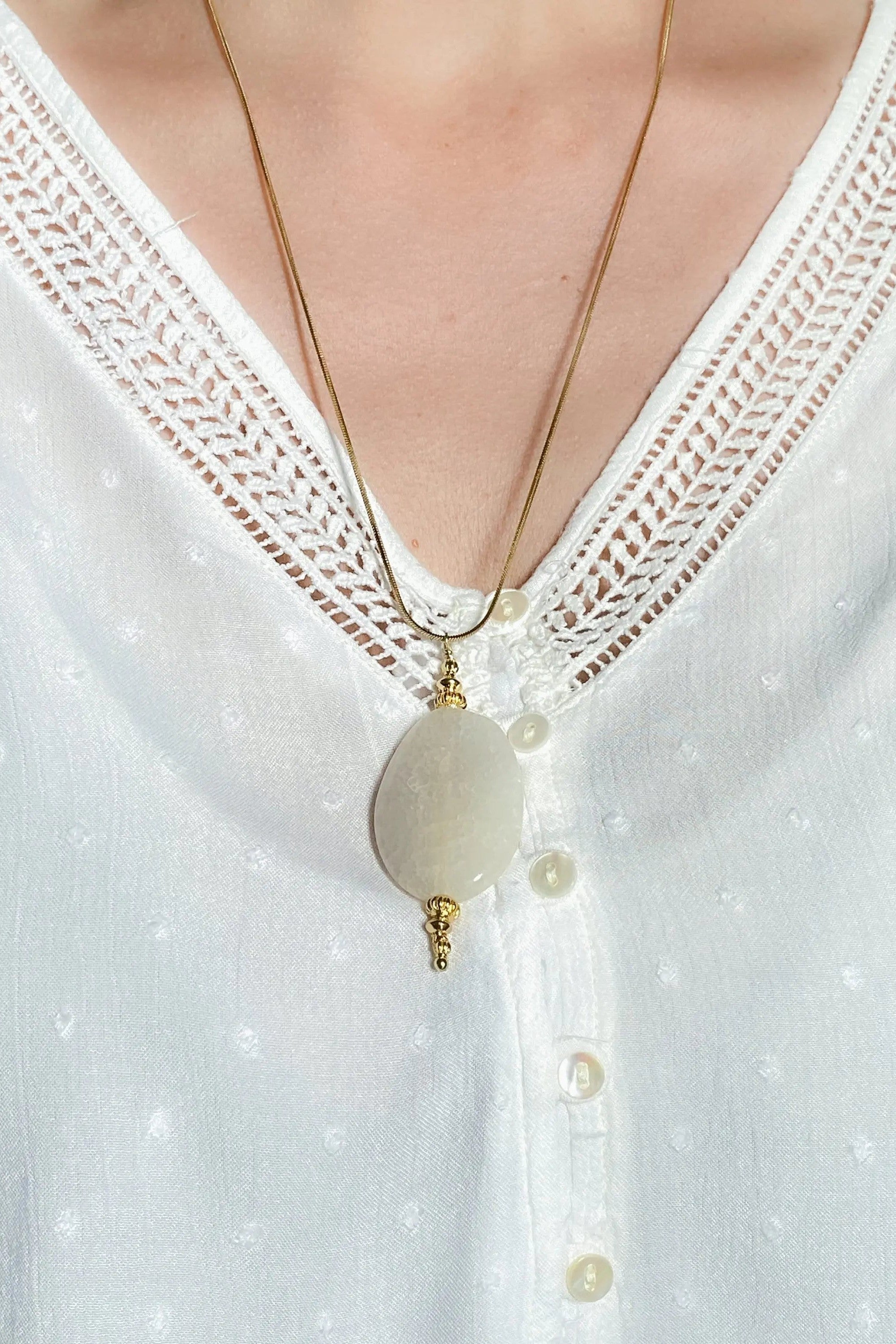 Minimalist Agate Stone Necklace , Boho Gold necklace with white gem pendant, Statement agate necklace, graduation gift, LEFKI