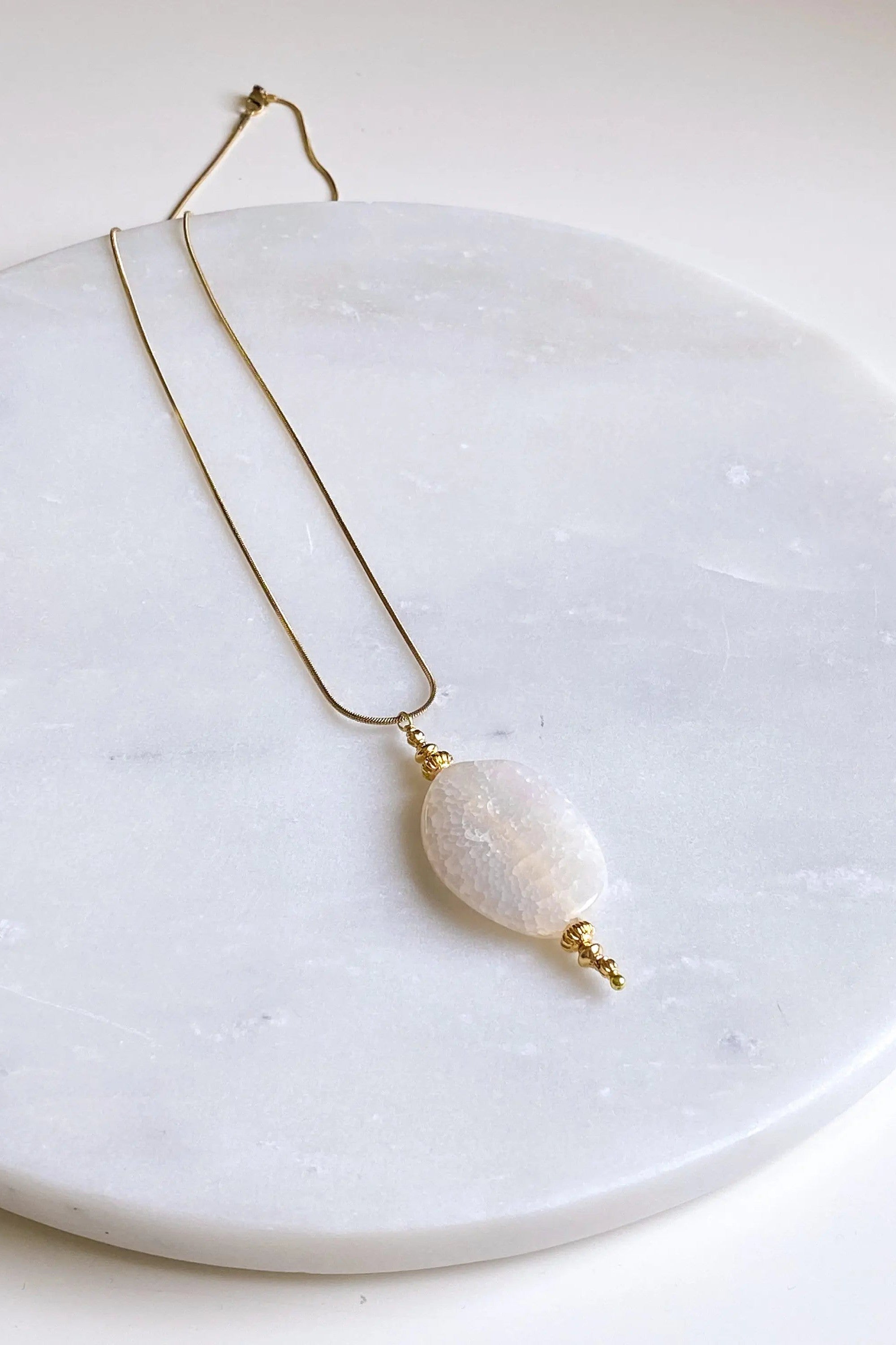 Minimalist Agate Stone Necklace , Boho Gold necklace with white gem pendant, Statement agate necklace, graduation gift, LEFKI