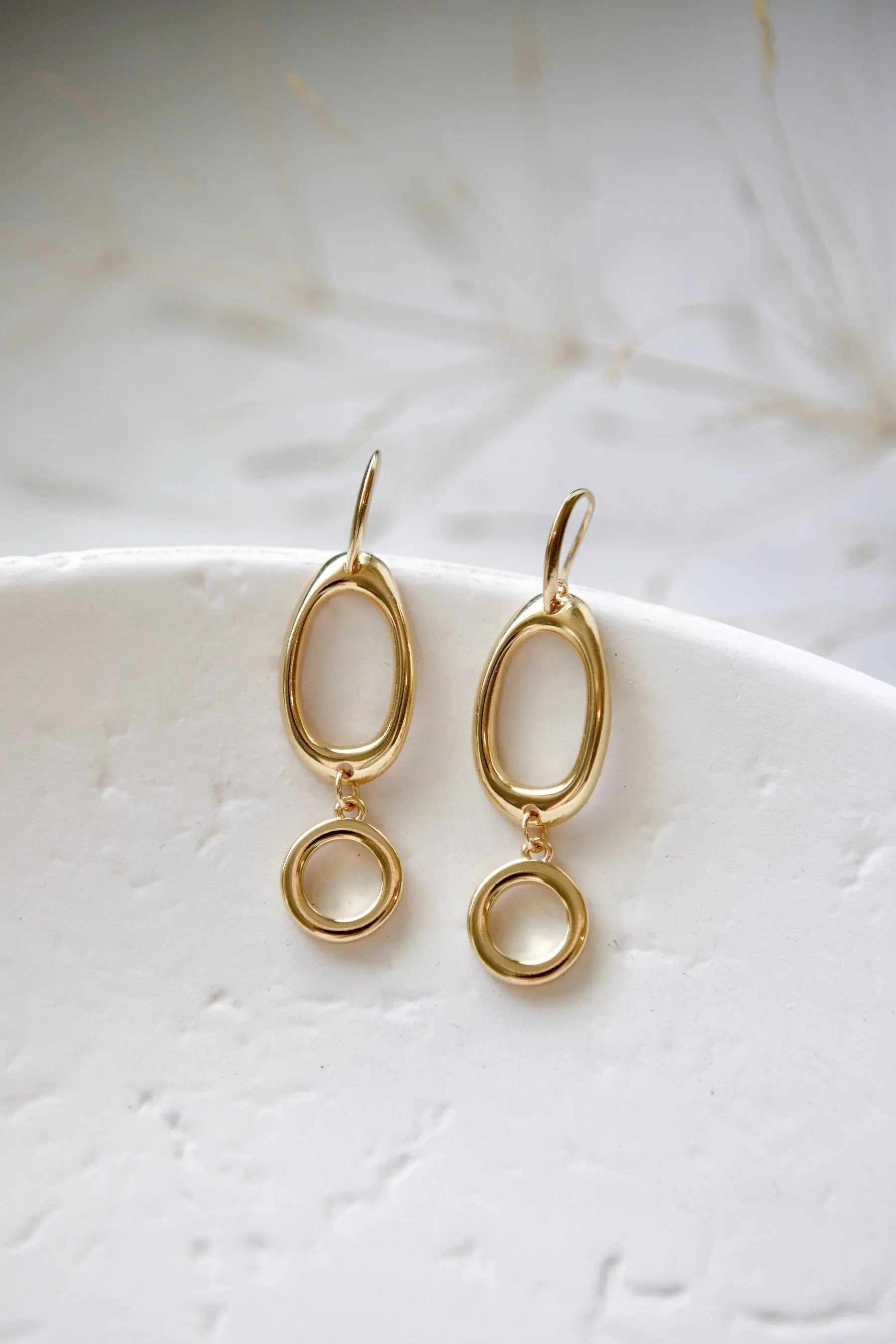 Classic Oval Earrings