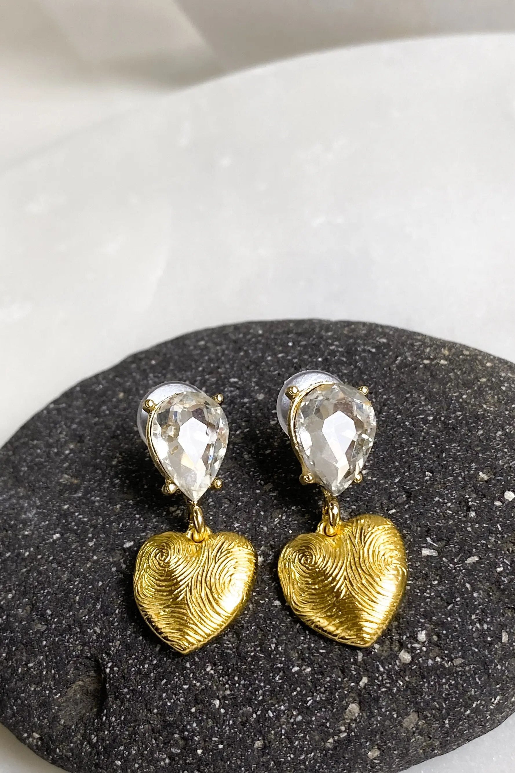 Gold Heart Earrings, Large Crystal Teardrop Earrings, Y2K Big heart earrings, Statement drop earrings, Vintage style, Saint Valentine Gift