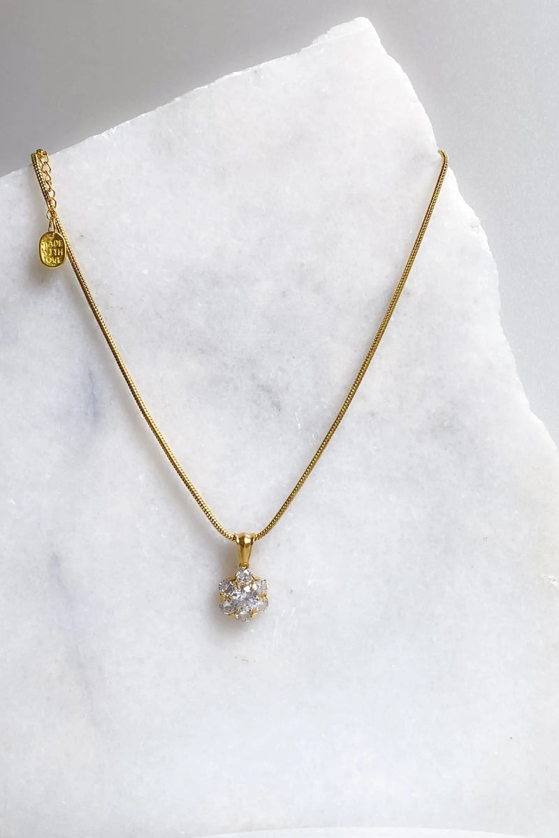 Flower charm necklace, Zircon daisy pendant on gold chain necklace, Gold round chain with daisy charm, Sunflower Medallion, Gift for her