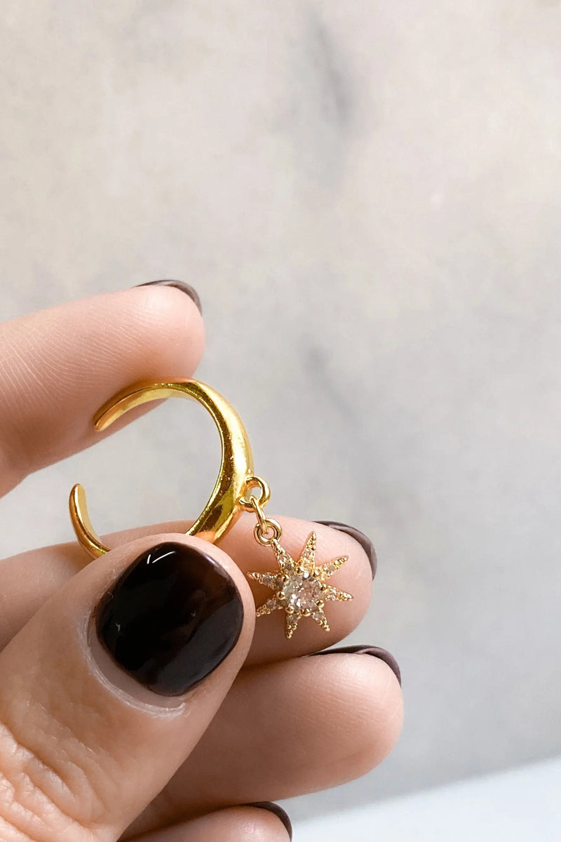 Dainty zircon star ring, Thin band ring with star charm pendant, Gold adjustable ring, Winter jewelry, Zircon diamond star ring