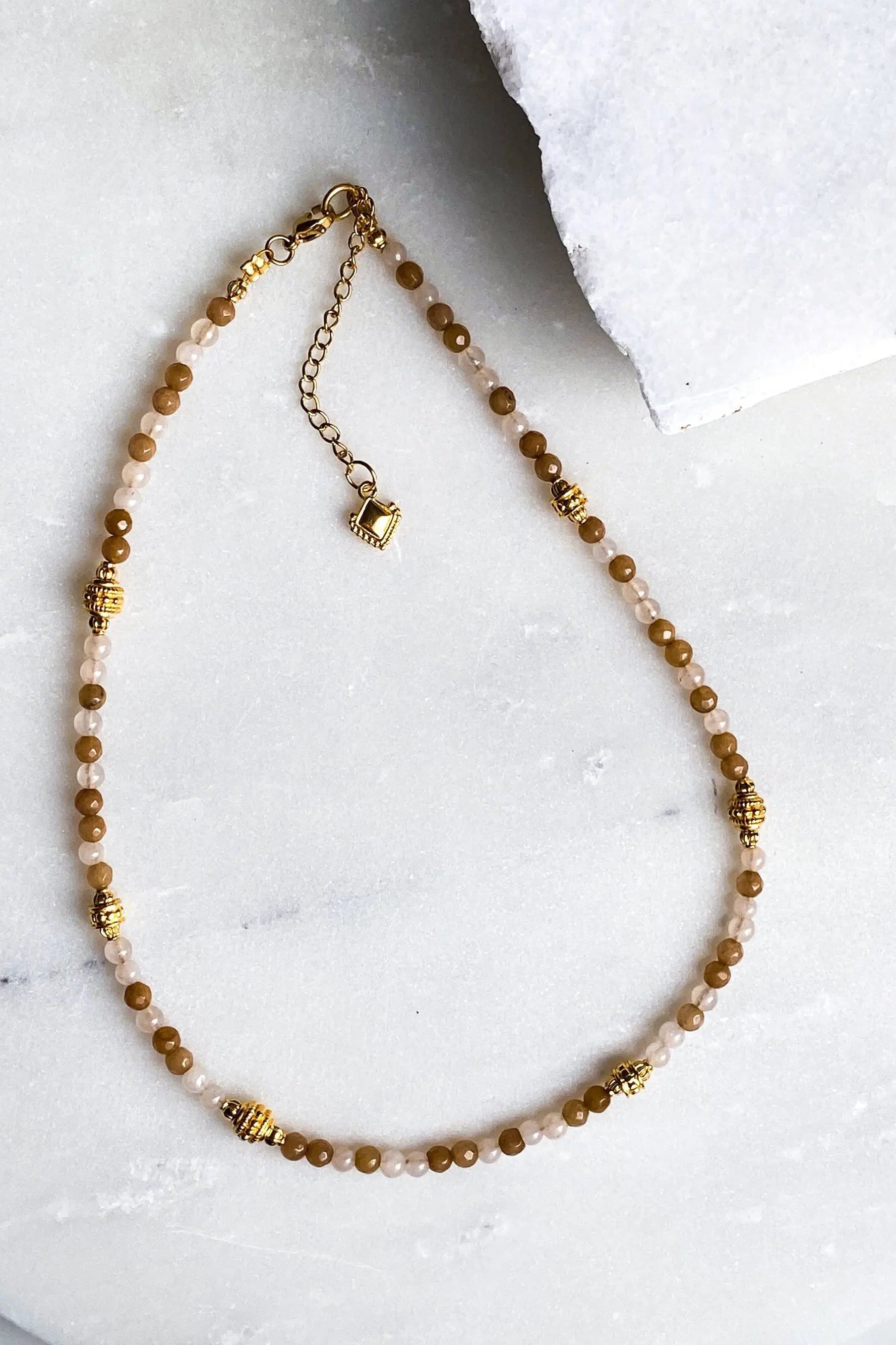 AMALIA Brown Heishi necklace, Agate Beaded Necklace, Boho chic Necklace, Surfer choker, Beige Dainty Necklace, Gift for her