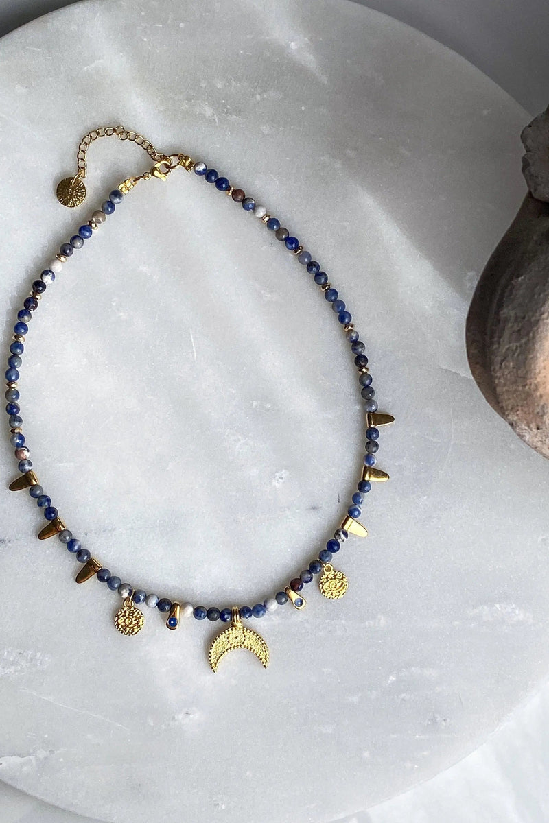 Εvil Εye Νecklace Sodalite Dainty Necklace Blue Beads Necklace Crescent Moon Necklace Gift for her Edelstein Halskette